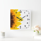 Schwarze Quadrate / Gelbe und braune Sonnenblumen Quadratische Wanduhr (Zuhause)