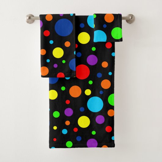 Schwarze Rainbow Spots Badetuch Set (Insitu)