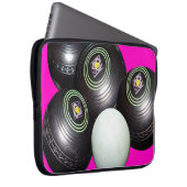 Schwarze Rasenbowle auf Rosa, Laptopschutzhülle (Vorne Rechts)