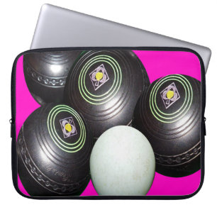 Schwarze Rasenbowle auf Rosa, Laptopschutzhülle