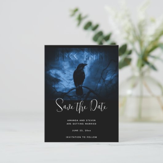 Schwarze Reihe mit Runen Dark Goth Save the Date Einladungspostkarte (Stehend Vorderseite)