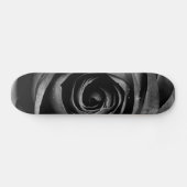 Schwarze Rose Blume Blumendekoration Vintag Skateboard (Horizontal)