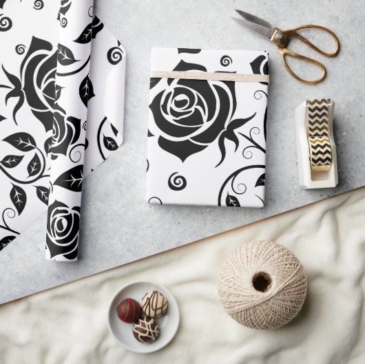 Schwarze Rose Halloween Geschenkpapier (Kunsthandwerk)