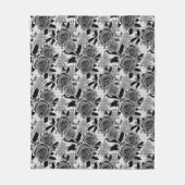 Schwarze Rose, Rose, Schwarz und Grau Fleecedecke (Vorderseite)