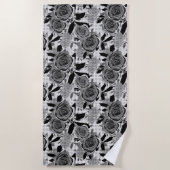 Schwarze Rose, Rose, Schwarz und Grau Strandtuch (Vorderseite)