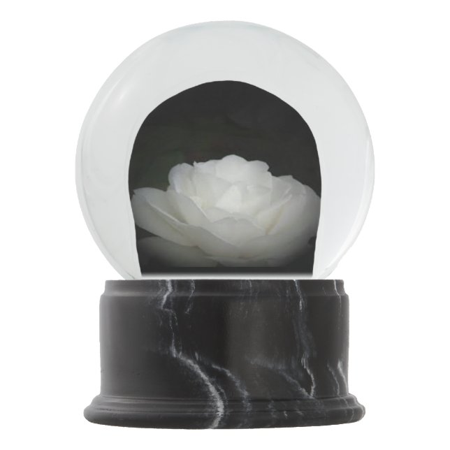 Schwarze Rose Schneekugel (Vorderseite)