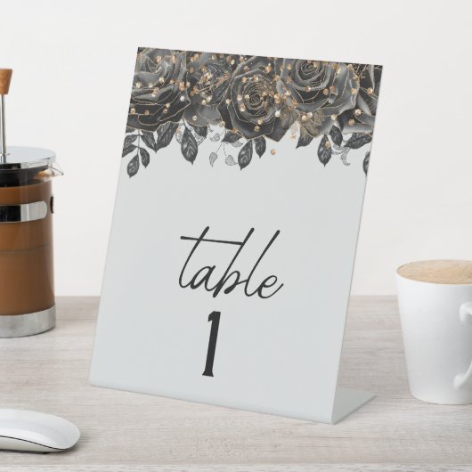 Schwarze Rose Tabelle 1 Zeichen Sockelschild (In SItu)