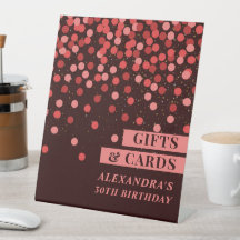 Schwarze rote Konfetti-Geburtstagsgeschenke und -K