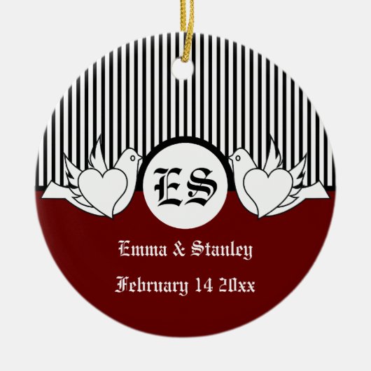 Schwarze, rote, weiße liebende Tauben-Initialen Keramikornament (Vorne)