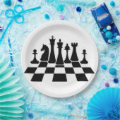 Schwarze Schachstücke auf dem Schachbrett Pappteller (Party)