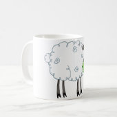 Schwarze Schaf-Cartoon-Charakter Kaffeetasse (Vorderseite Links)