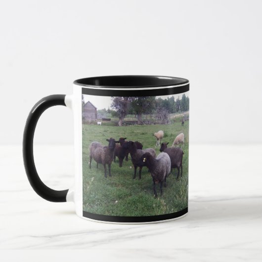 Schwarze Schafe Tasse (Links)