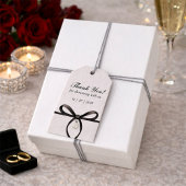 Schwarze Schleife mit Perle im Old-Money-Stil für  Geschenkanhänger