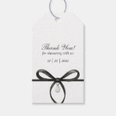 Schwarze Schleife mit Perle im Old-Money-Stil für  Geschenkanhänger (Vorderseite)