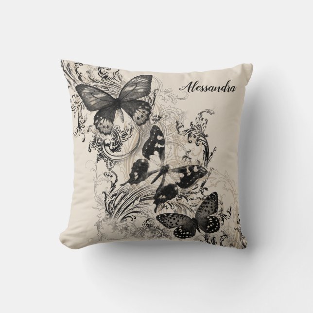 Schwarze Schmetterlinge auf Schnörkeln Natural Kissen (Vorderseite)