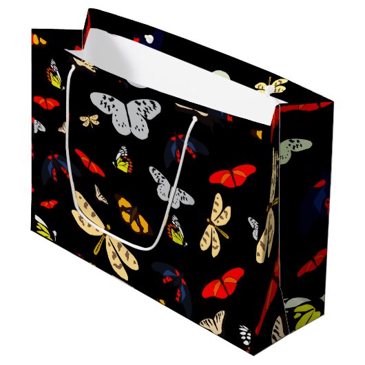 Schwarze Schmetterlinge Große Geschenktüte (Vorderseite Schrägansicht)