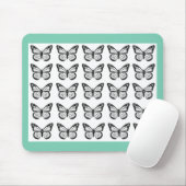Schwarze Schmetterlingsumrisse auf Weiß Mousepad (Mit Mouse)