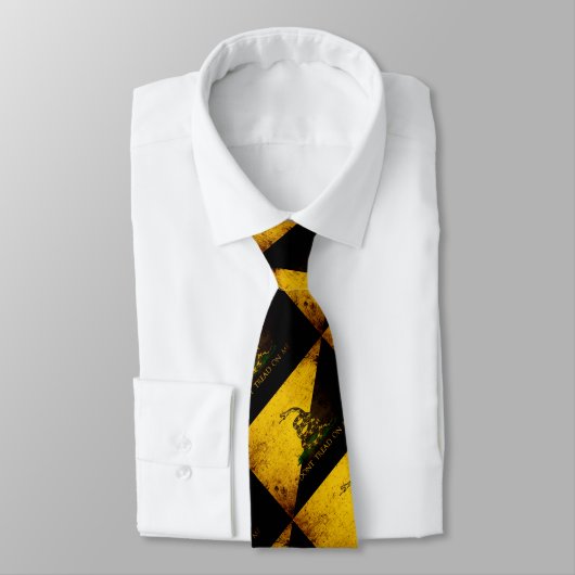 Schwarze Schmutz Anarcho Gadsden Flagge Krawatte (Gebunden)