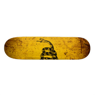 Schwarze Schmutz-Gadsden-Flagge Skateboard