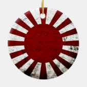 Schwarze Schmutz-Japan-aufgehende Sonne-Flagge Keramik Ornament (Hinten)