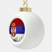 Schwarze Schmutz-Serbien-Flagge Keramik Kugel-Ornament (Rechts)