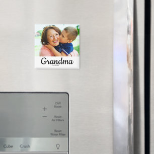Schwarze Schrift etablierte Oma Magnet