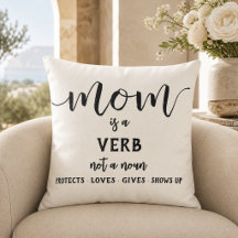 Schwarze Schrift Mama ist ein Verb Mutterzitat