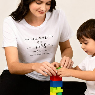 Schwarze Schrift-Mutter ist ein Verb-Andenken für Tri-Blend Shirt