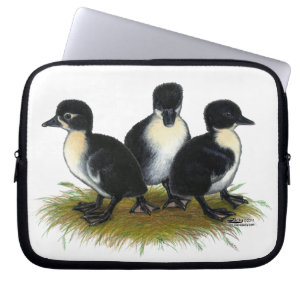 Schwarze schwedische Entenküken Laptopschutzhülle