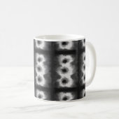 Schwarze Shibori Muster Gefärbte Krawatte Art Kaffeetasse (VorderseiteRechts)