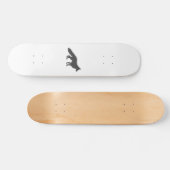 Schwarze Silhouette eines flauschigen Fuchs Skateboard (Horizontal)