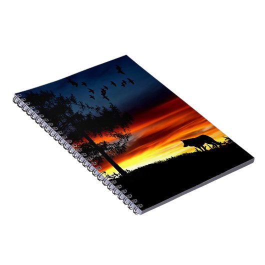 Schwarze Silhouette von Wolf, Vögeln und Baum im S Notizblock (Rechte Seite)