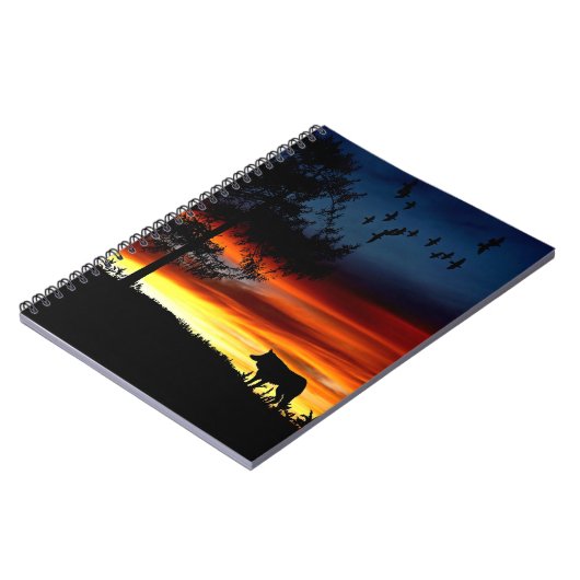 Schwarze Silhouette von Wolf, Vögeln und Baum im S Notizblock (Linke Seite)