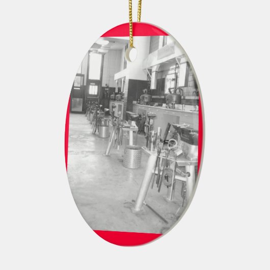 Schwarze Smith-Verzierung Keramik Ornament (Links)