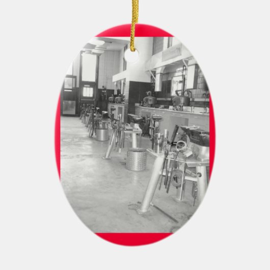 Schwarze Smith-Verzierung Keramik Ornament (Vorne)