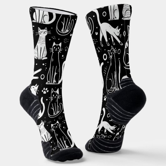 Schwarze Socken mit weißem Katzenmuster Chic (Gewinkelt)