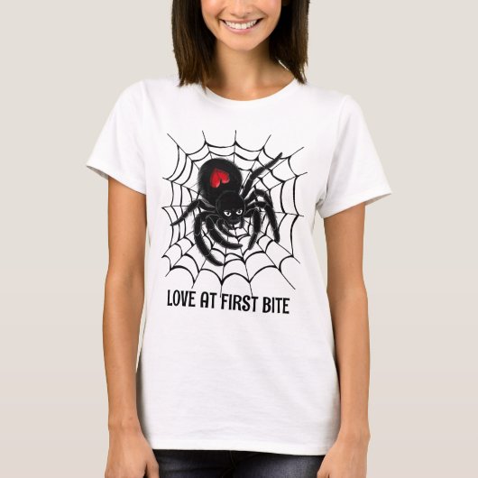Schwarze Spinne im Web T-Shirt (Vorderseite)