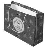 Schwarze Spinnennetze glückliches Halloween Große Geschenktüte (Vorderseite Schrägansicht)