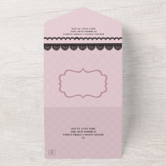 Schwarze Spitzen auf sanft rosa Braut All In One Einladung (Außenbereich)