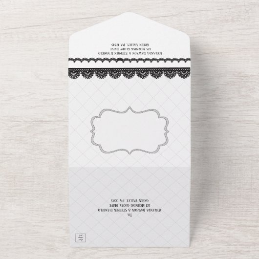 Schwarze Spitzen auf weißer Brausektion All In One Einladung (Außenbereich)