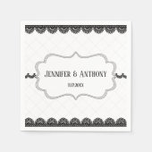 Schwarze Spitzen auf weißer Brausektion Serviette (Vorderseite)