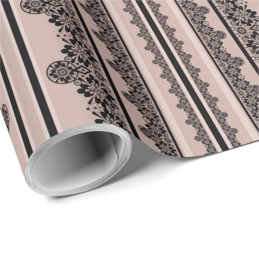 Schwarze Spitzen, offene Arbeiten, brauner Hinterg Geschenkpapier (Rolleneckpunkt)
