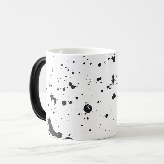 Schwarze Spritzer-Farben-Tasse Verwandlungstasse (Vorderseite Links)