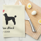 Schwarze Standardpudel mit Herzen und Text Handtuch (Viertel Falte)