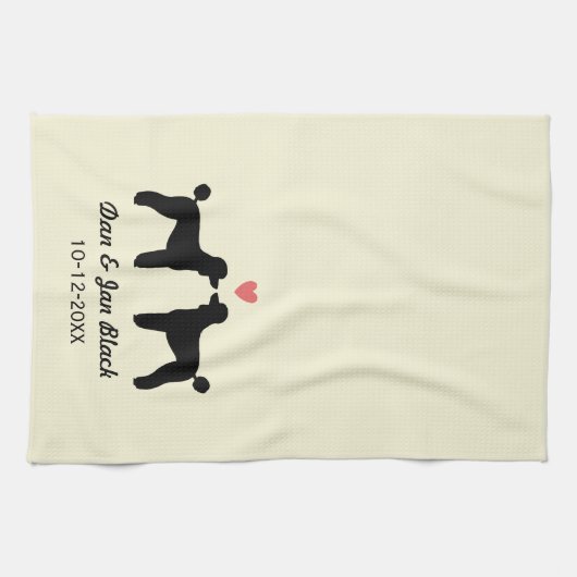 Schwarze Standardpudel mit Herzen und Text Handtuch (Horizontal)