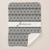 Schwarze Stickerei Sherpadecke (Vorderseite)