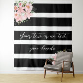 Schwarze Streifen mit Lilly Bouquet Design Wandteppich (Beispiel)