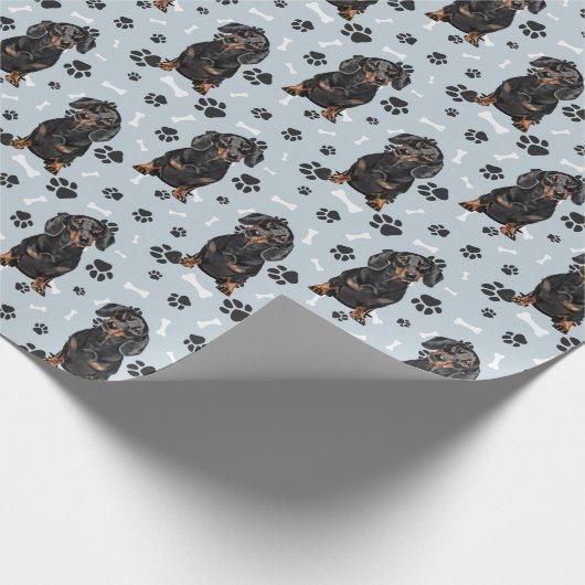Schwarze Tan Dackel Dog Paw Print Pattern Geschenkpapier (Ecke)