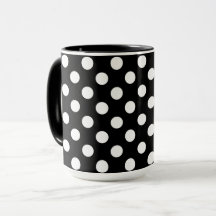 Schwarze Tasse Stilvolle weiße Polka-Punkte