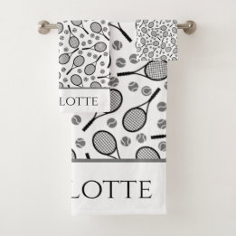 Schwarze Tennisschläger und graue Bälle, individue Badhandtuch Set